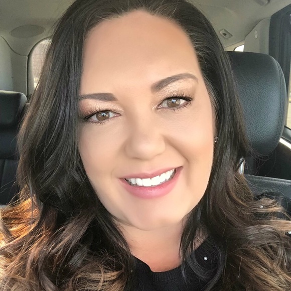 Meet your Posher, Kathy - Picture 1 of 1